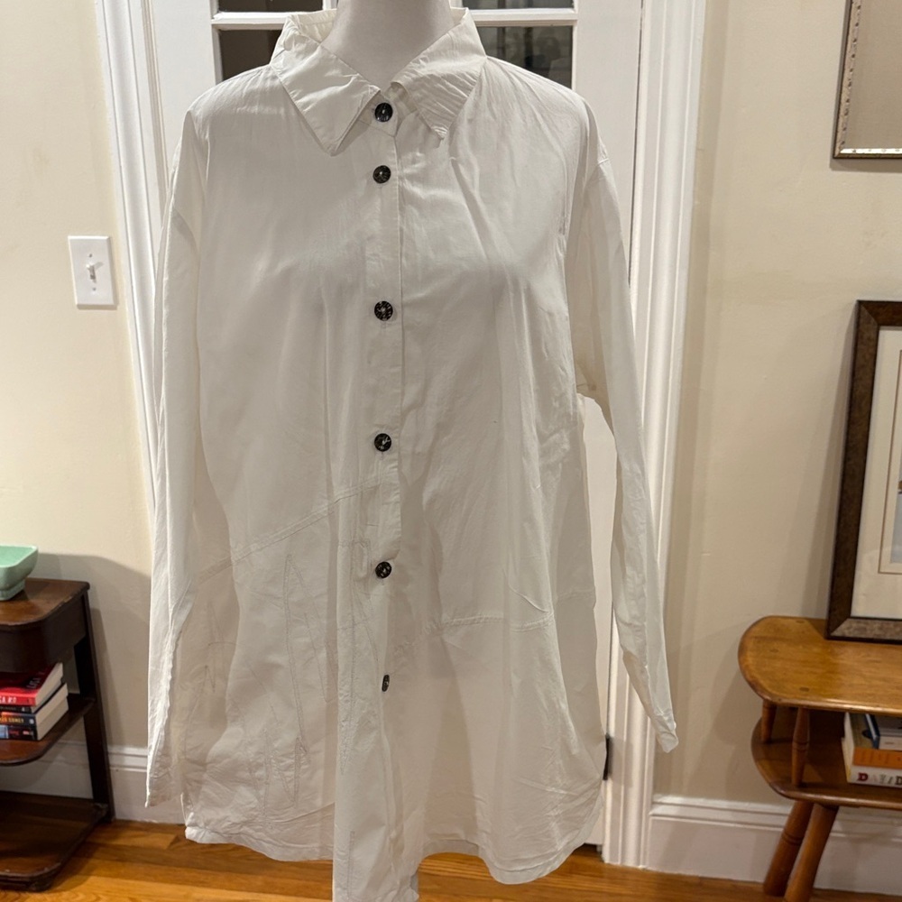 Adverb White Button-Up Tunic Shirt with Side Pickers.  Size XL